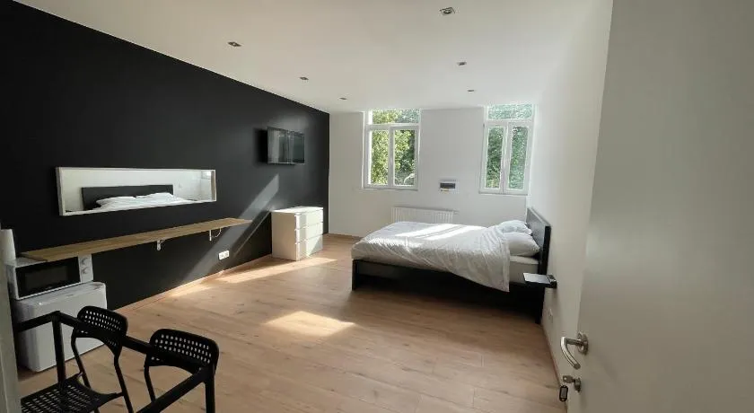 Room of Tournai 3 - Image 1