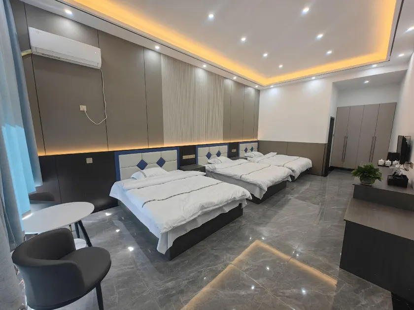Jiahe Hotel - Image 1
