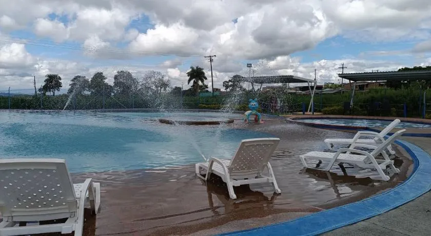 Apartamento a 5 min del Parque del café con Piscina - Image 1
