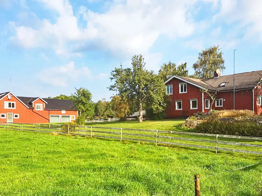 8 person holiday home in BRÅLANDA-By Traum - Image 1