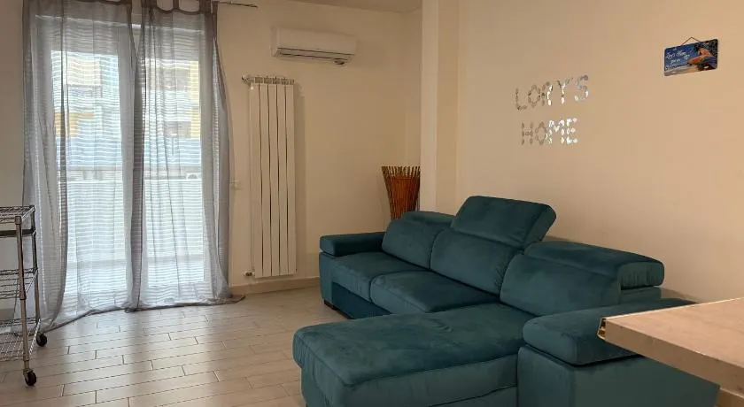 Bari Lory’s Home - Image 1
