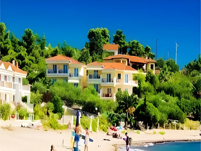 Maistrali Beach Studios - Image 1