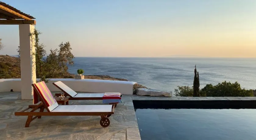 Villa AVRA, a serene Cycladic villa with private pool overlooking the Aegean Sea - Image 1
