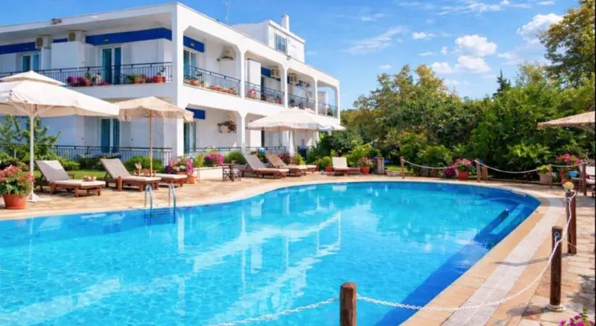 Villa Riviera - Image 1