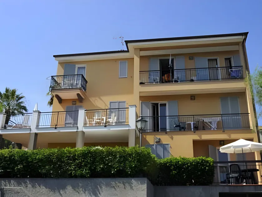 Il Borgo Della Rovere - Image 1