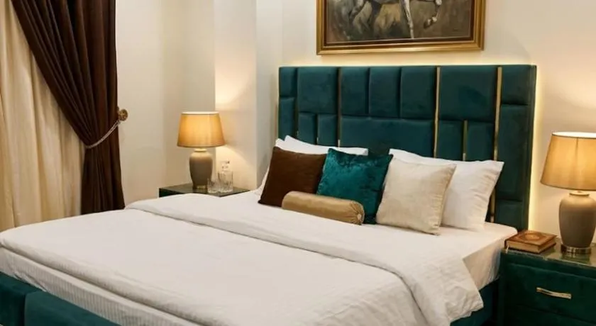 2 BEDROOM APARTMENT Islamabad WIFI NETFLIX - Image 1