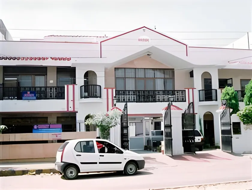 HOTEL NEW BAKSHI HOUSE agra - Image 1