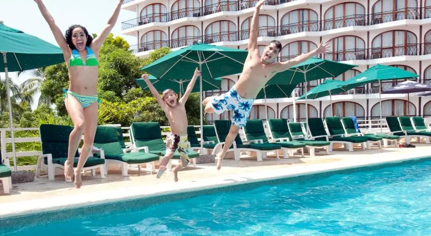 Real Bananas Hotel & Villas - All Inclusive - Image 1