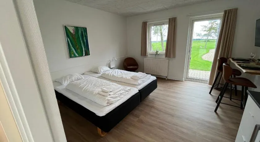 Go-Sleep Bredehus - Image 1