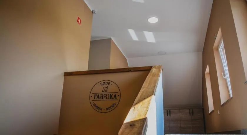 Ta Fabrika Restavracija,pizzerija in prenočišča - Image 1