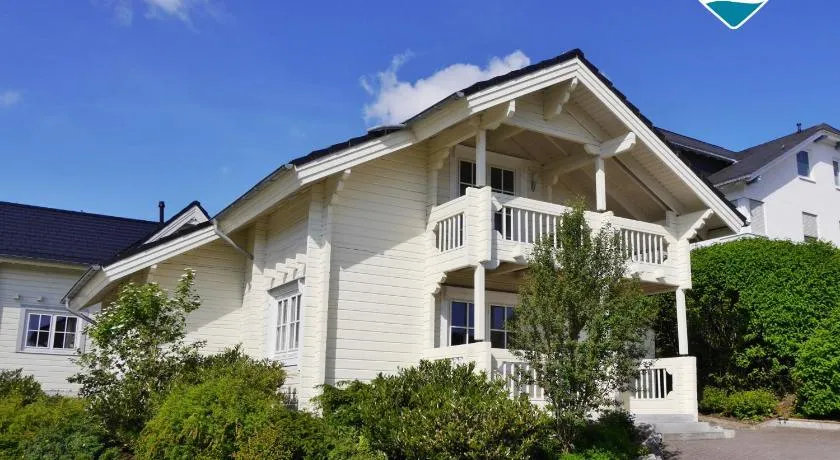 FerienBlockhaus Willingen mit Sauna und MeineCardPlus - direkt am Sonnenlift - Image 1