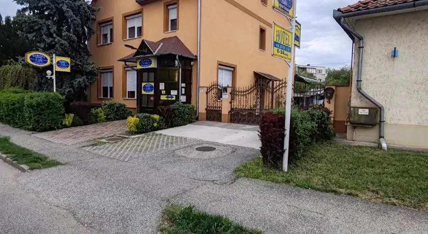 Európa Apartman - Image 1