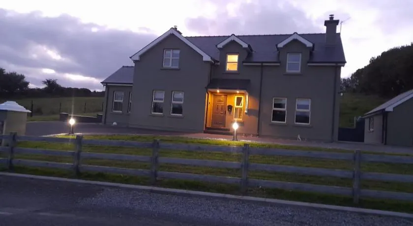 Dromore house F94W57E - Image 1
