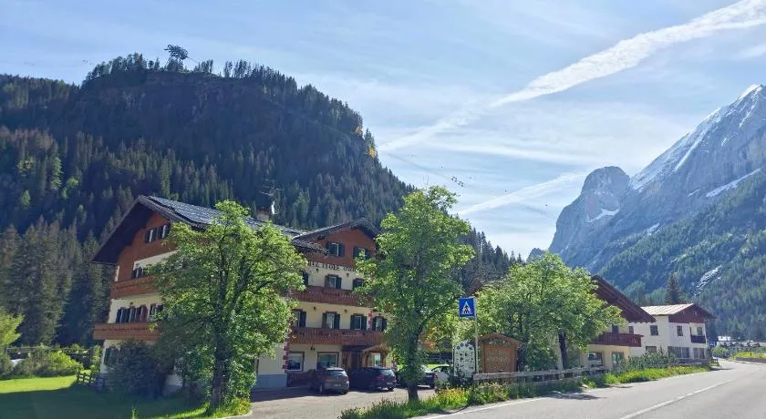 Appartamenti Villa Flora by AMA Val di Fassa - Image 1