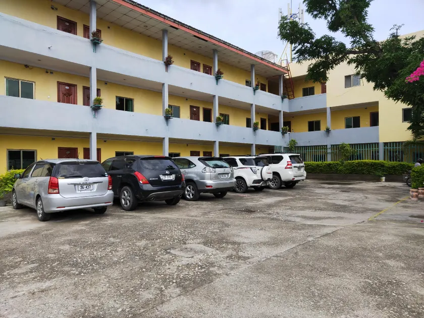CHONG TI HOTEL - Image 1