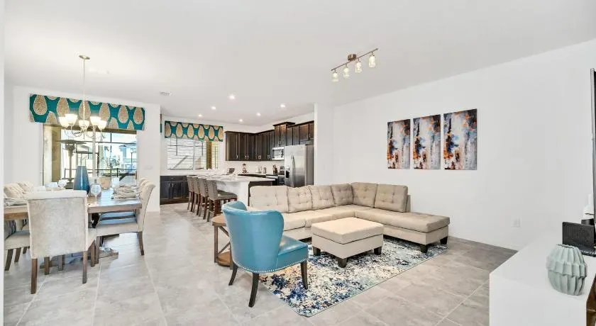 4BR Villa Home with Private Pool near Disney - Image 1