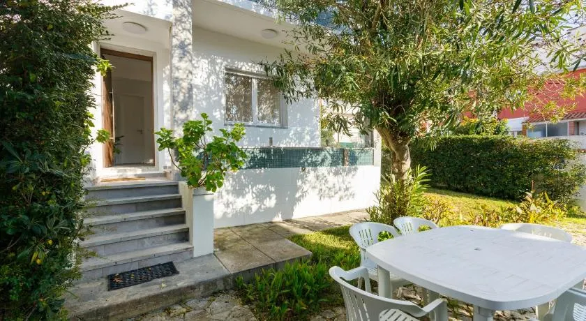 Villas Boas House Caparica - Image 1