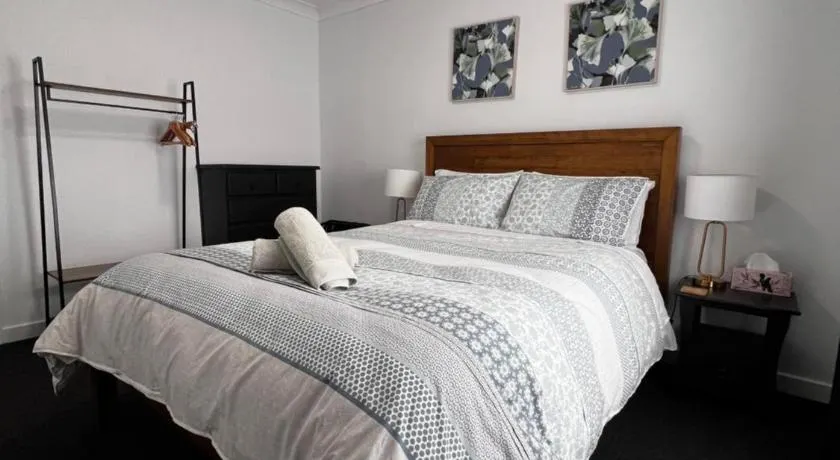 Apartment on Parker - Image 1