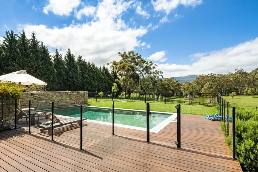 Berry Beach Farm Luxury Estate - Image 1