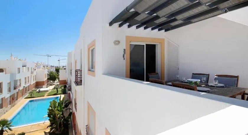 Appartement 'Quinta Gomeira 146' avec vue sur la mer, piscine partagée et climatisation - Image 1