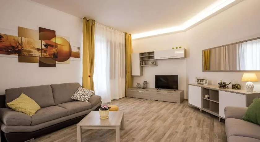 Residence Hill - Image 1
