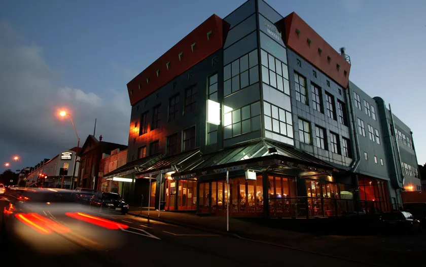 Distinction New Plymouth Hotel - Image 1