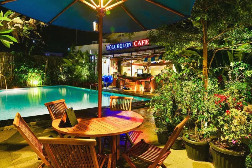 Atsari Hotel Parapat - Image 1