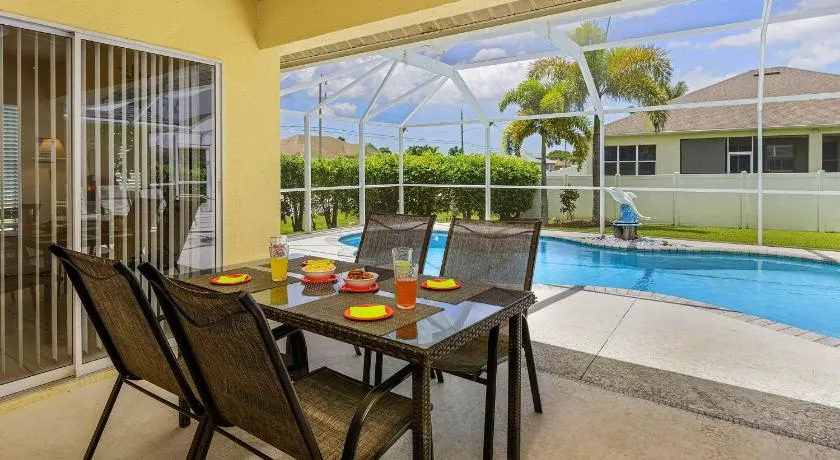 !NEW! Villa Surfside - Image 1