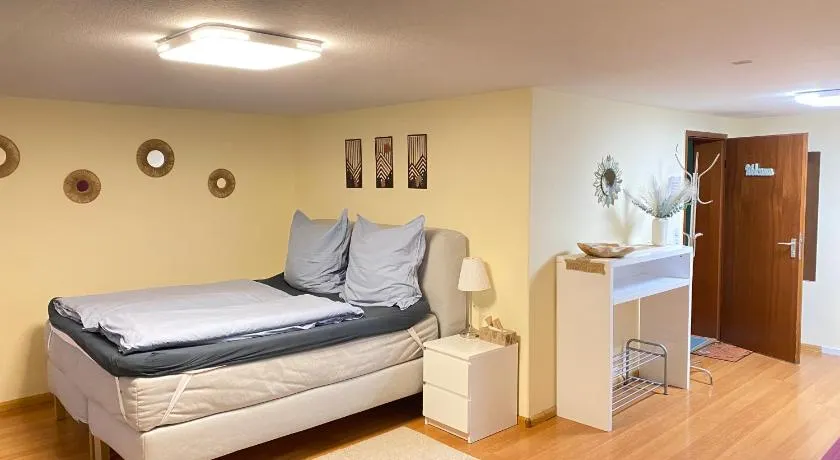 ruhiges privates Zimmer in Freiburg, zentrumsnah, Nähe Europapark - Image 1
