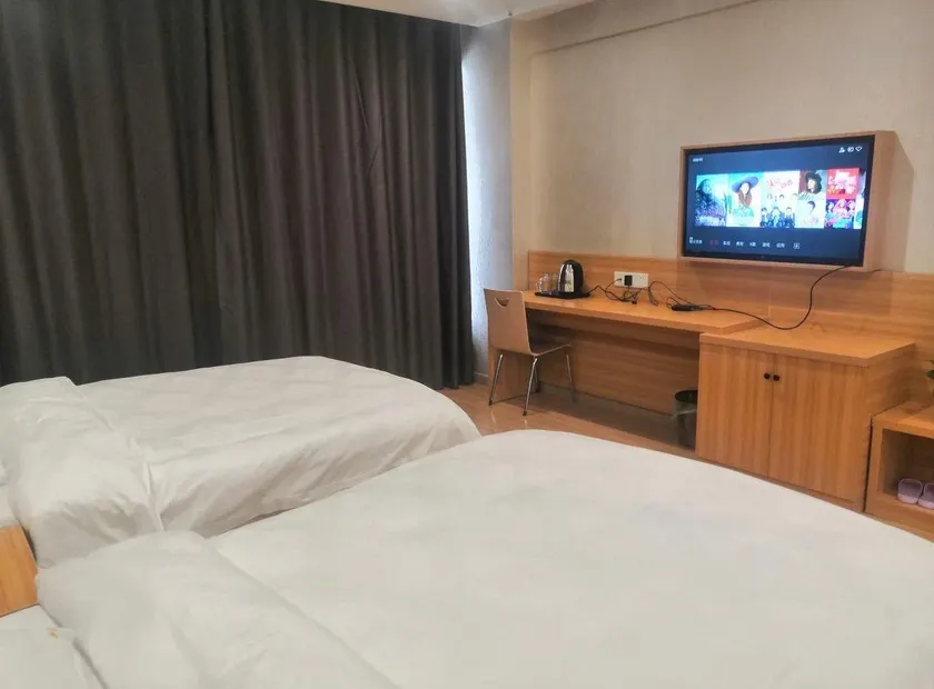 Shunfeng Hotel - Image 1