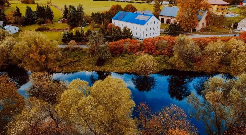 Agroturystyka pod niebieskim dachem - Image 1