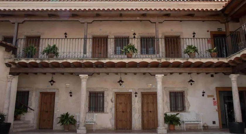 Hotel Rural El Lagar - Image 1