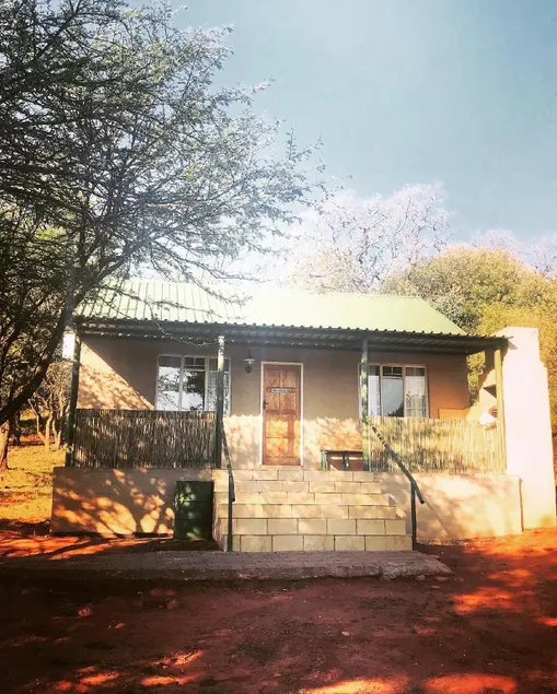 Monkey Mountain Family Lodge - Image 1