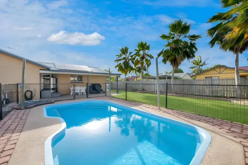 Vibrant, Lovely 3BR Family Home - Image 1