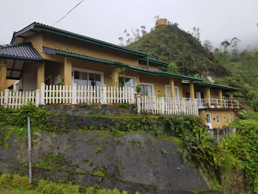 Lassana Holiday Bungalow - Image 1