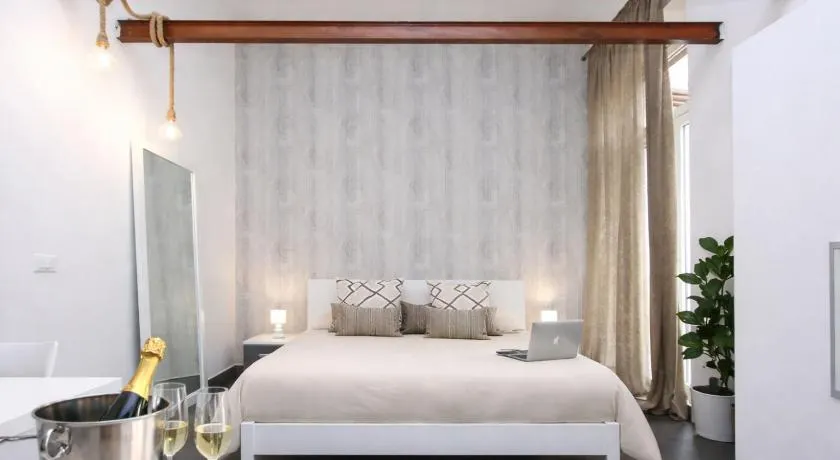 Palermo Inn Suite - Image 1