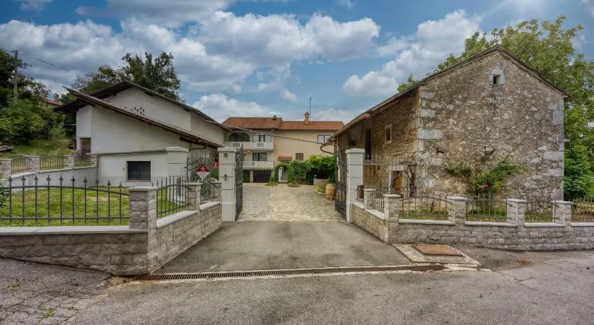 Cesar's Karst Estate - Image 1