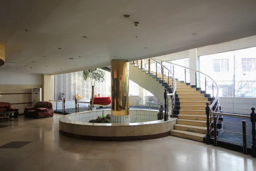 Jinhai Building Hotel - Image 1