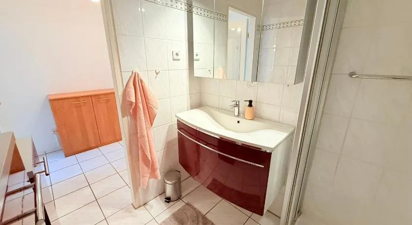 Altmodische 3 Zimmer Wohnung - Image 1
