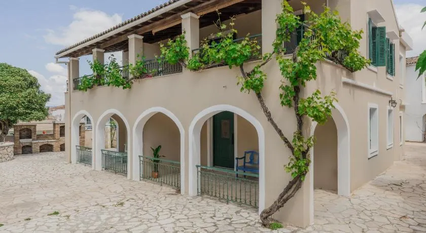 Vine House Apartments - Image 1