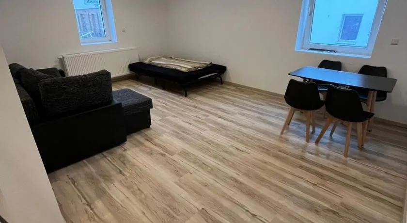 Rona 2xZimmerwohnung - Image 1