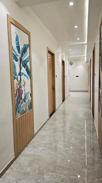Hotel Krishna Palace - Image 1