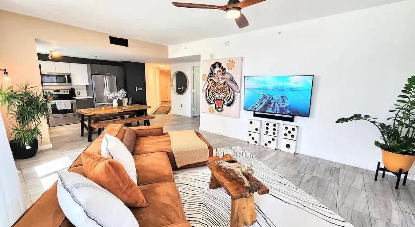 Modern Luxury Miami- Downtown-Brickell 2BD-2BA - Image 1