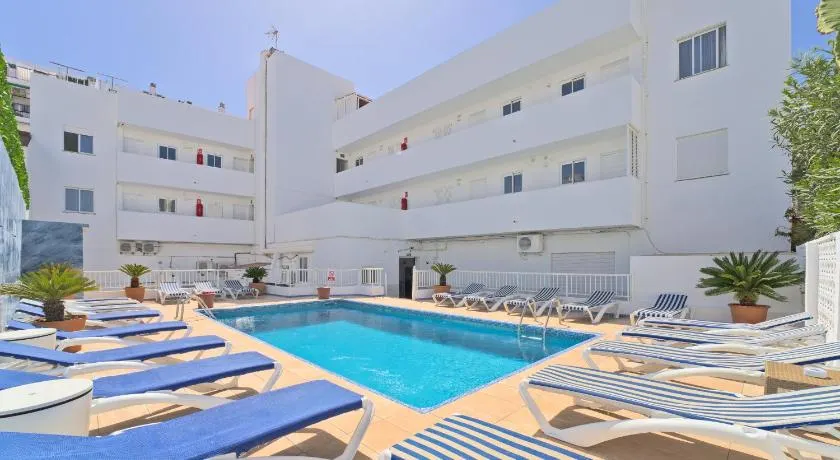 All Suite Ibiza Aparthotel - Image 1