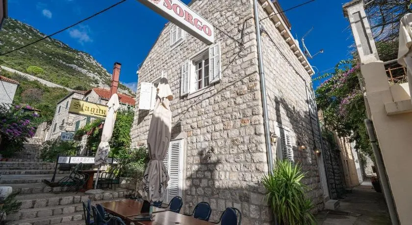 Apartments and rooms with parking space Ston, Peljesac - 24234 - Image 1