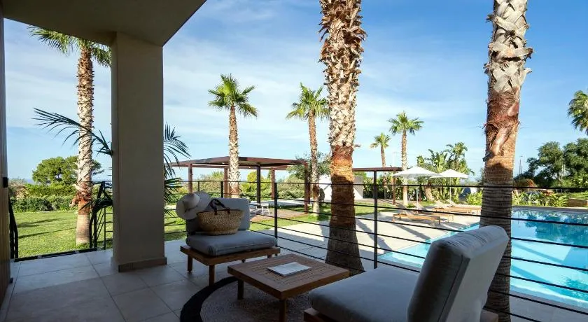 Insulae Resort - Image 1