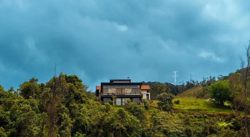 Ecohotel Mauka - Image 1