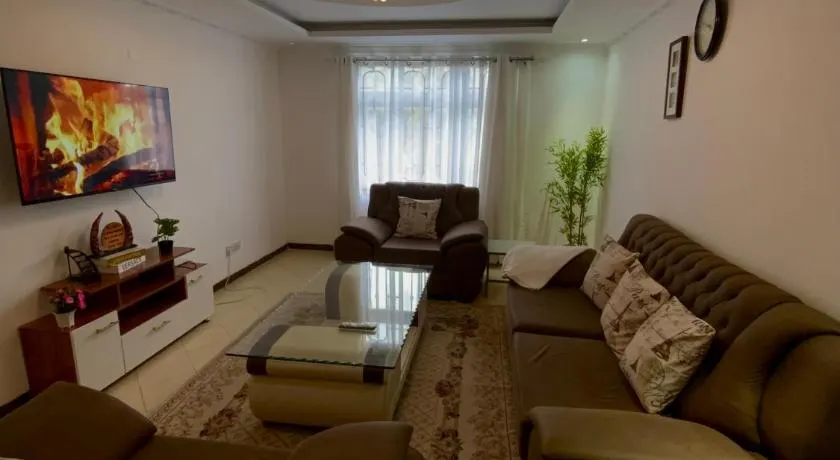Lizzie homes - Image 1