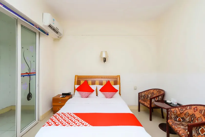 OYO Huizhou Fengjing Hotel - Image 1