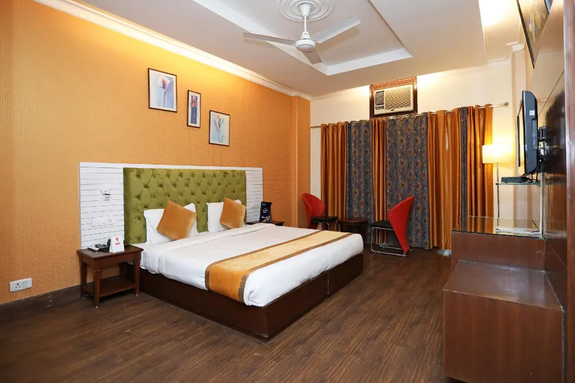 OYO 9300 Hotel Sufyan - Image 1